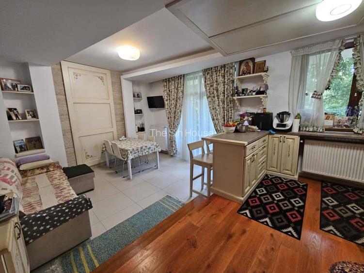 Vilă de Tip Duplex: Oază de Eleganță și Refinament în Centrul Istoric al Brașovu - 5