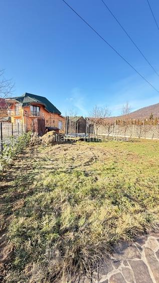 ZONA PRONTO  Casă P+E 200 mp, 2 garaje, teren 723mp - 2