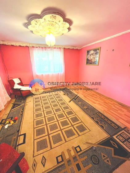 CASA cu mansarda  comuna DOBRENI - 9
