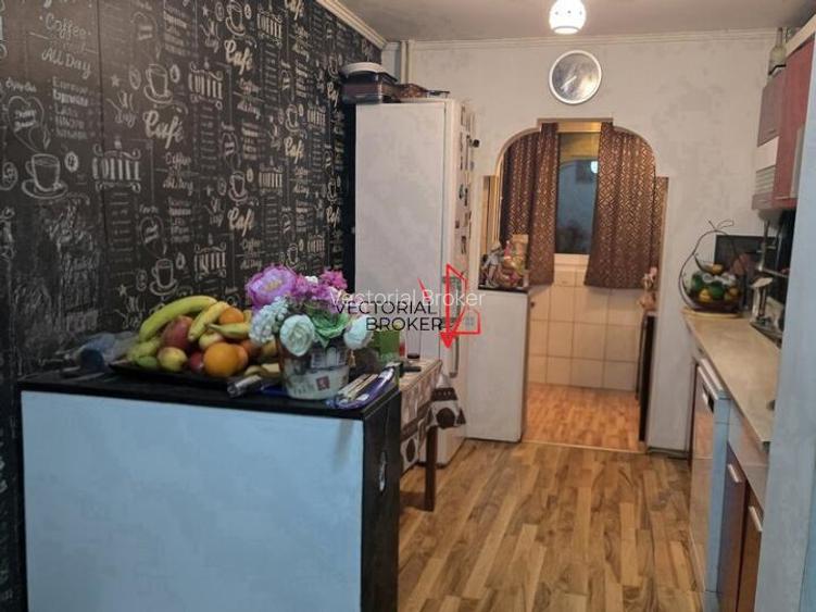 Apartament 4 camere Dristor Fizicienilor - 2