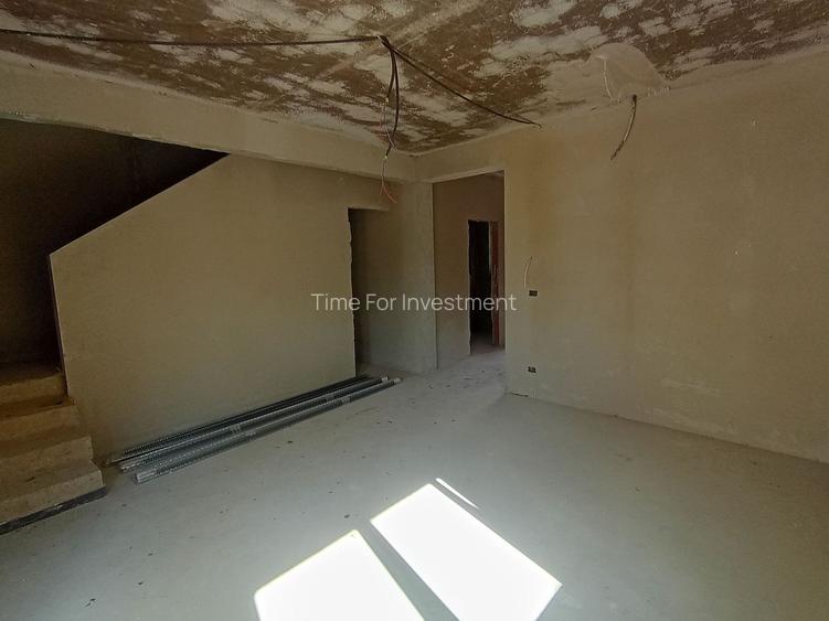 Sanandrei Duplex cu 4 Camere, Drum Asfaltat, Toate Utilitatiile - 2