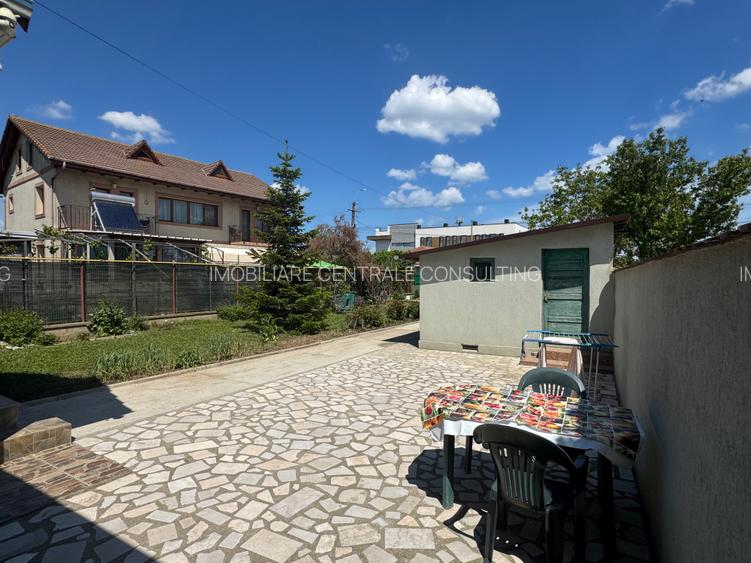 Vila cu curte generoasă Lazu - 4