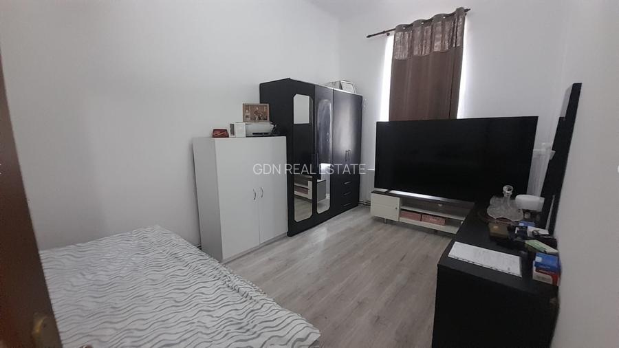 Apartament la casa cu 2 camere, suprafata utila 64 mp, zona centrala - 3
