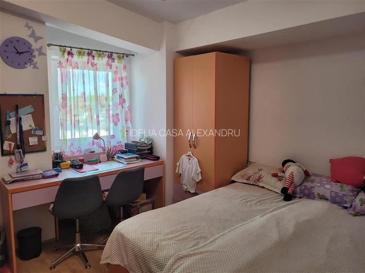 Apartament 3 camere  de vanzare  Pacurari, - 3