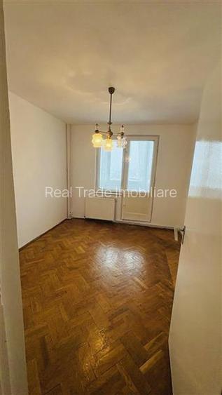 Apartament 3 camere decomandat Calea Bucuresti - 2
