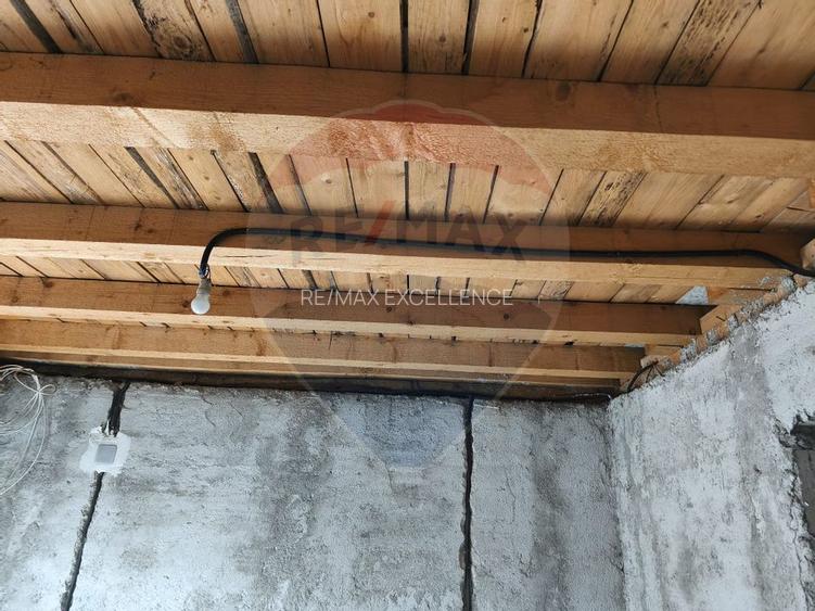 Casă / Vilă cu 5 camere de vânzare în zona Poiana Tapului - 16