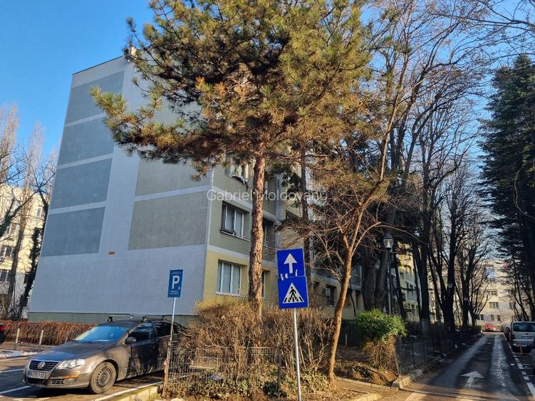 Ap 4 camere, decomandat, centrala, bloc reabilitat, parcare ADP, boxa depozitare - 2