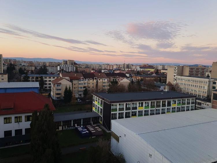 Apartament decomandat cu 3 camere, 66 mp., Calea București - 3