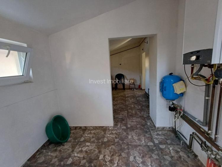 CASA CU 4 CAMERE , BECI SI GARAJ , 825MP TEREN , VOINESTI  - 14