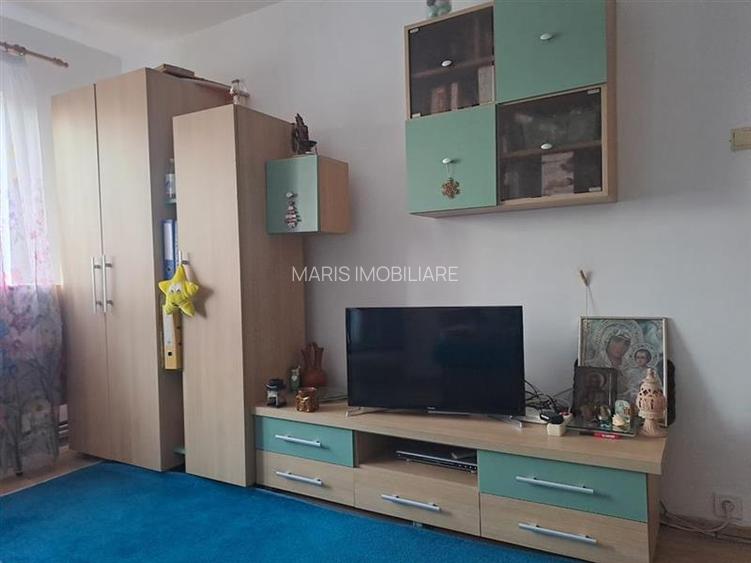 Tudor - Dacia apartament 2 camere mobilat + garaj - 2