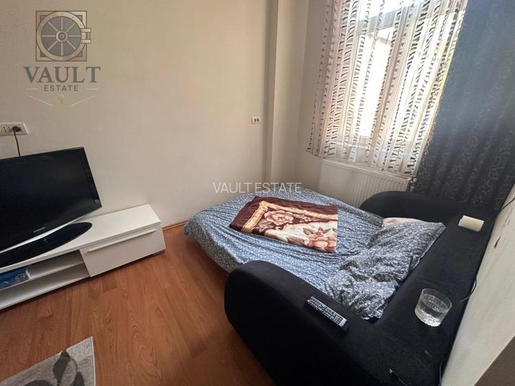 Garsoniera -Piata Rosetti - 12