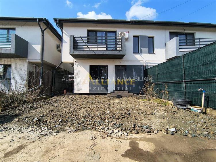 Duplex - 4 camere - 2 bai - 200mp teren - 2