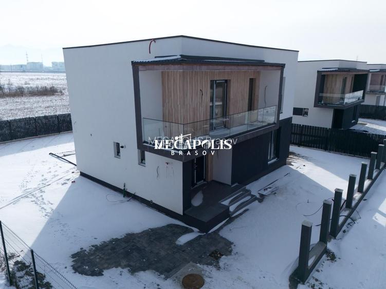 Casa Stil Mediteranean/ Intrare in Sanpetru - 10