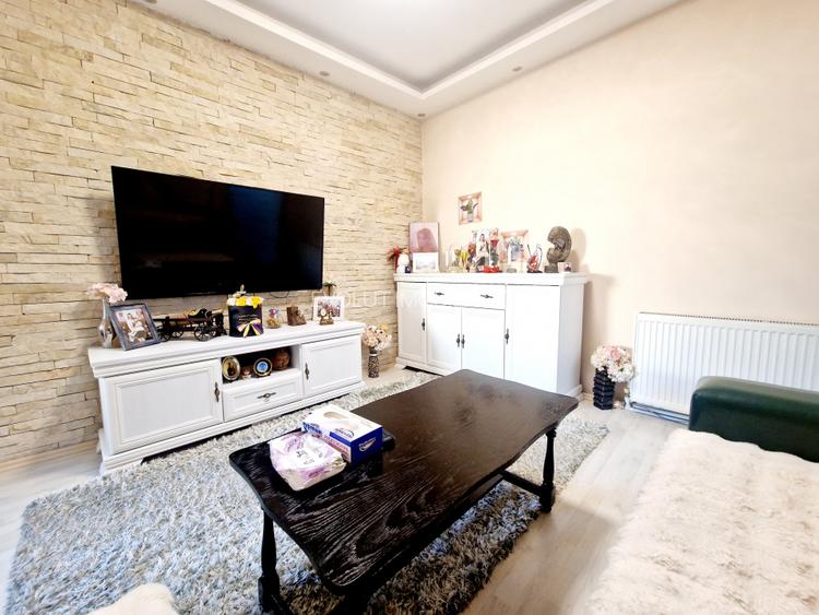 Casa la sol cu 3 camere + pod circulabil, complet renovata zona Anda, Constanta - 2