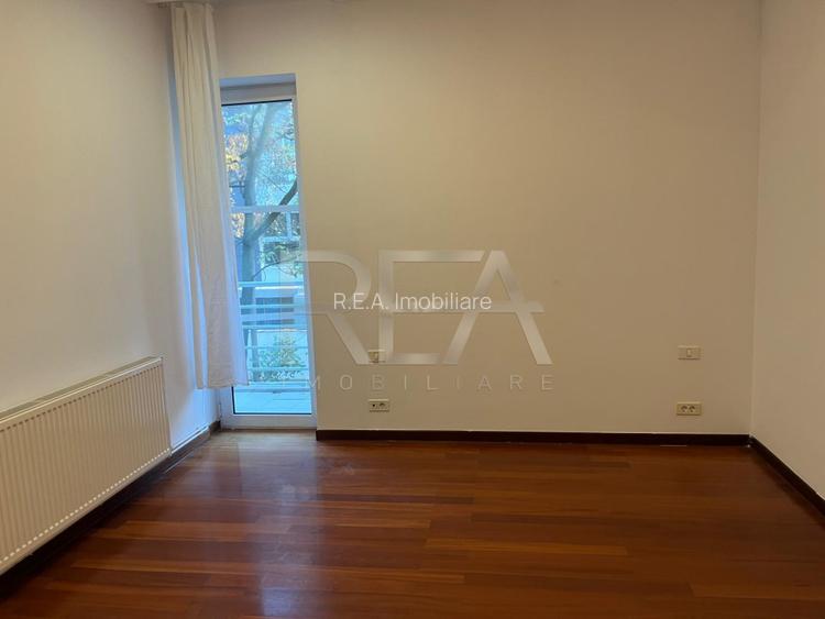 Apartament 4 camere  Resedinta - 12