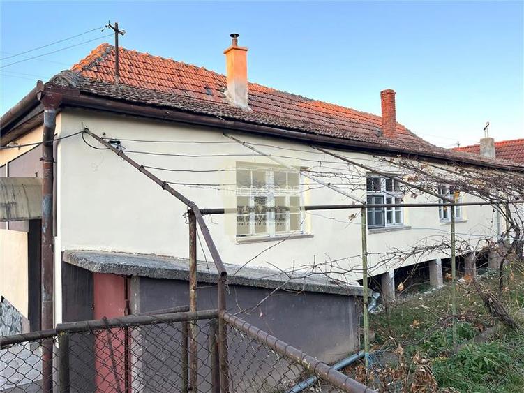 Casa 4 camere cu teren de 1020 mp in sat Hamba - 9