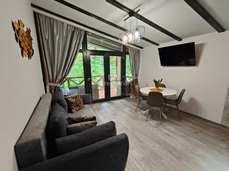 Imobil compus din 2 apartamente de vânzare în Bușteni  - 2