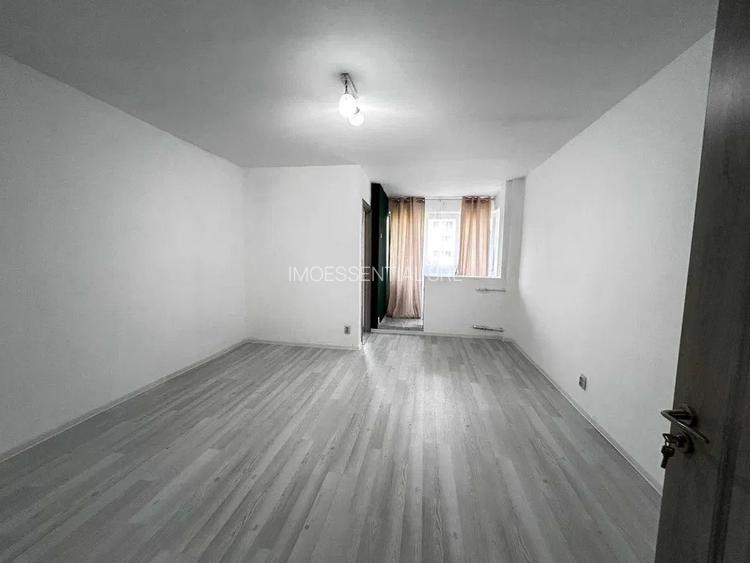 Garsoniera semidecomandata Drumul Taberei metrou Favorit - 2