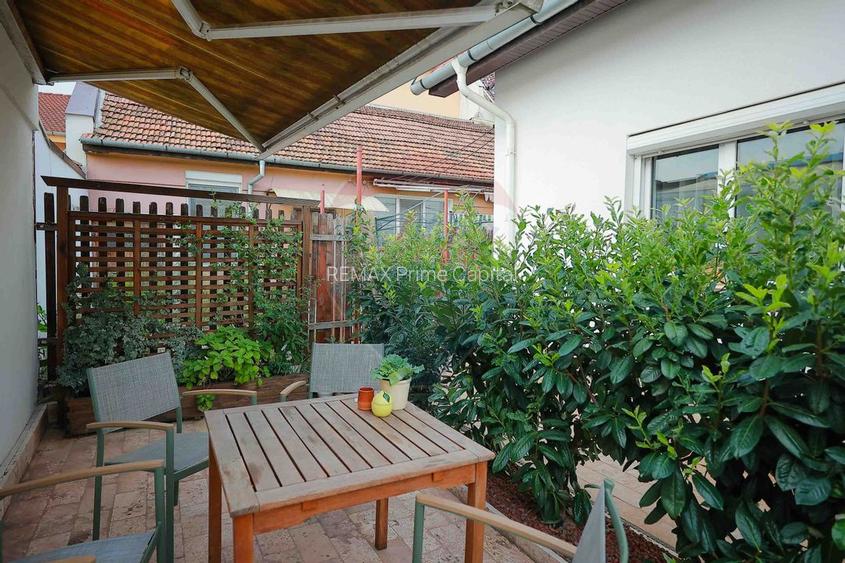 5 camere, central Nicolae Jiga, retras de la stradă, de vânzare - 21