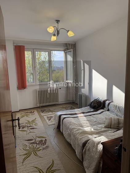 2 camere - Decomandat – 5 Min Metrou pe jos  - Parcare inclusa - 4