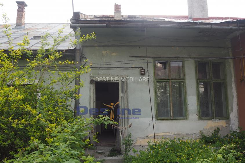 VAND CASA IN CENTRUL VECHI,DEJ,CURTE COMUNA,NECESITA RENOVARE - 5