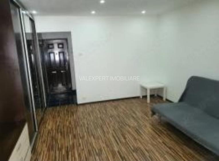 Metrou Costin Georgian,gars,supf.32 mp, mob/util - 2