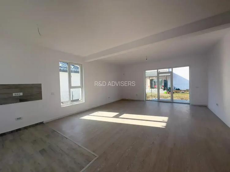 Casa De Vanzare 4 Camere | Finalizata | Curte Parcarea | Bariera - 4