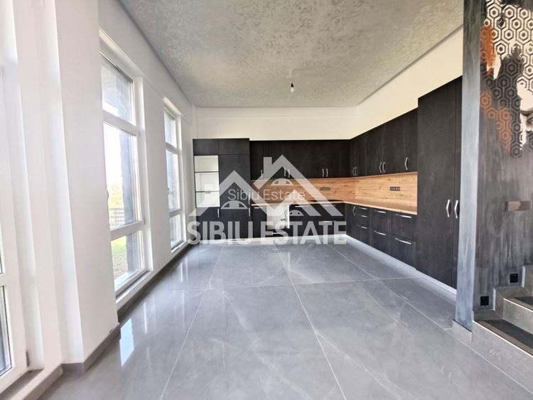 Casa Sibiu Cisnadioara, garaj, piscina, terase panoramice - 6