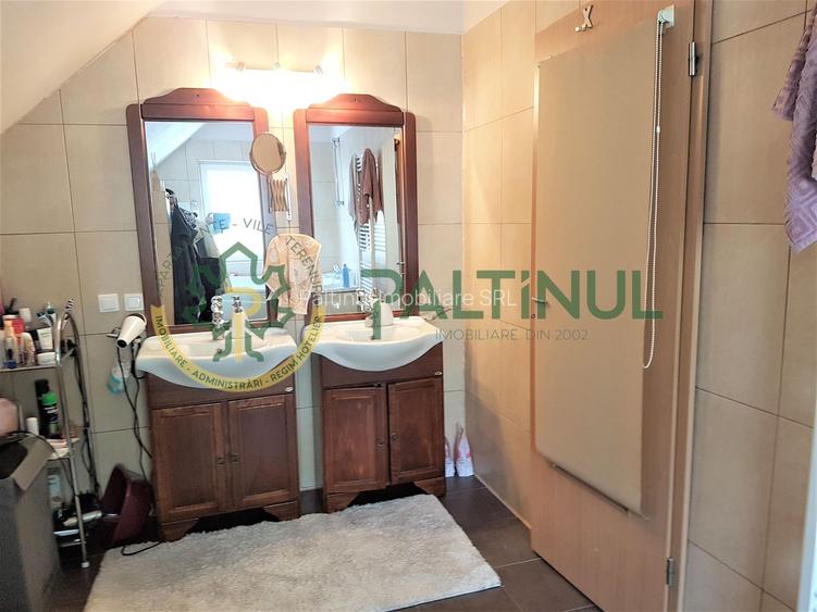 Vila Șelimbăr – 700 mp teren, jacuzzi, semineu, front stradal 30 ml - 16