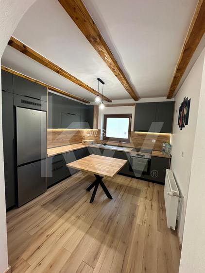 Vila de poveste din Valea Avrigului de vanzare - 2