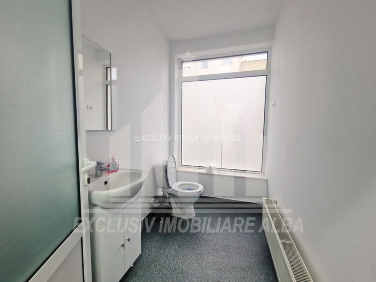 Spatiu Comercial | Laborator analize medicale | 400 mp | Cetate - 12