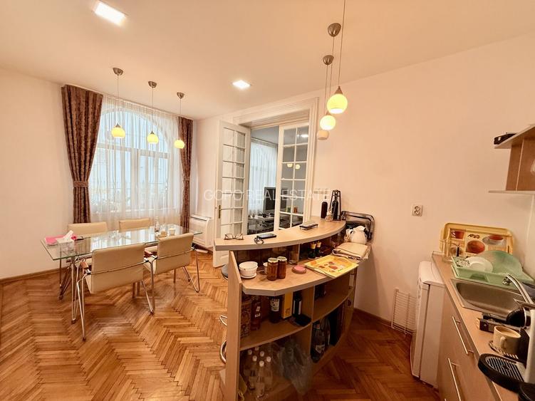 Piata Unirii Fantani Vila  500 mp utili curte 204 mp - 13