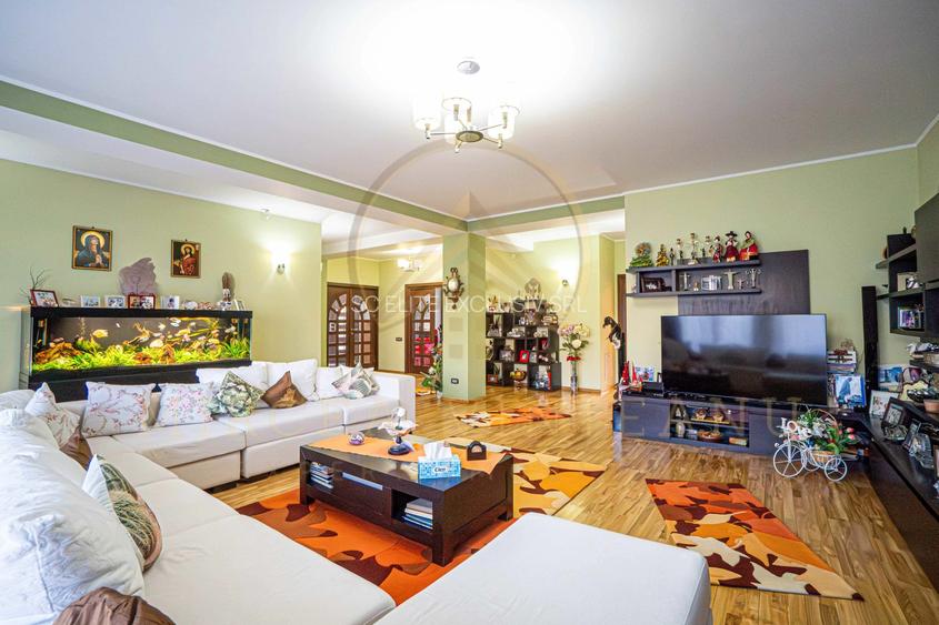 DACIA - Vila D+P+1E+M, teren 780 mp, deschidere 24 ml. - 5