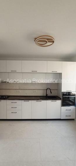 Navodari, 200mp, 4 camere, teren 250mp - 15