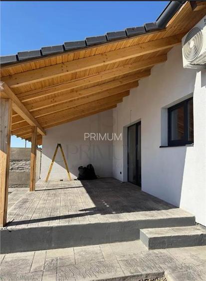 Duplex pe plan -  4 camere - toate utilitatile - 9