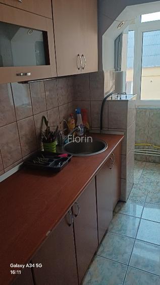 Închiriez apartament 3 camere  - 9