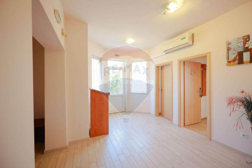 De vânzare pensiune cu restaurant, teren 4.750 mp – Băile 1 Mai - 16