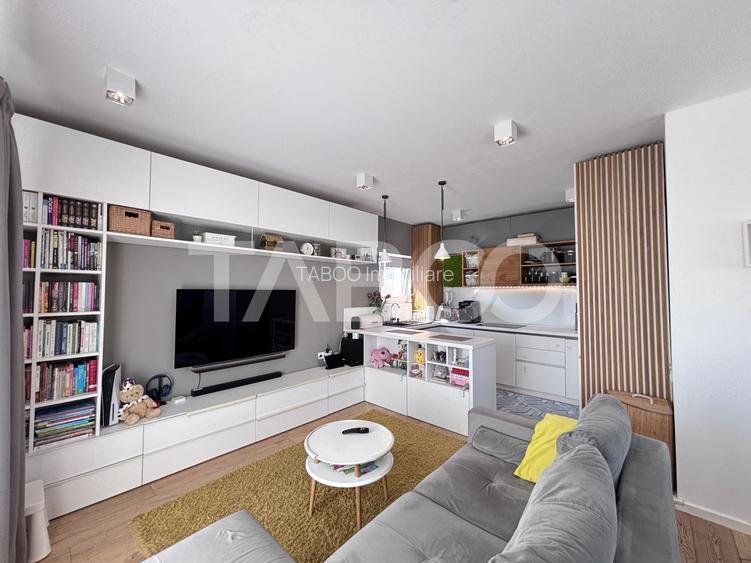 De vanzare apartament cu 3 camere singur pe nivel in bloc tip Vila - 2