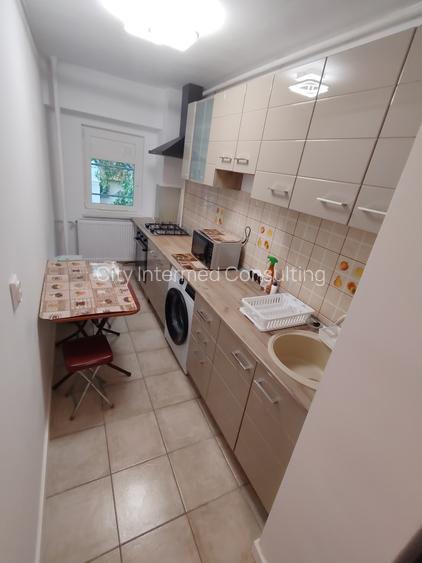 STUDIO la 3 minute de Metrou Mihai Bravu, etaj 1, mobilata.350 eur - 9