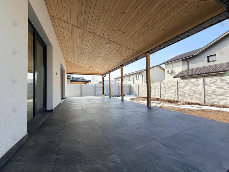 Casă individuală de vânzare în Comuna Berceni 5 camere - curte 476 mp - 4