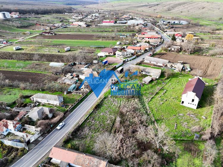 Casa cu teren in CIUCUROVA - 3317MP - la drumul National - 6