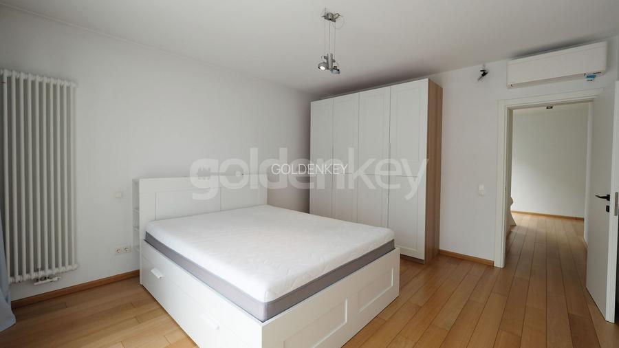 Vila minimalista pe o strada selecta si linistita - 17