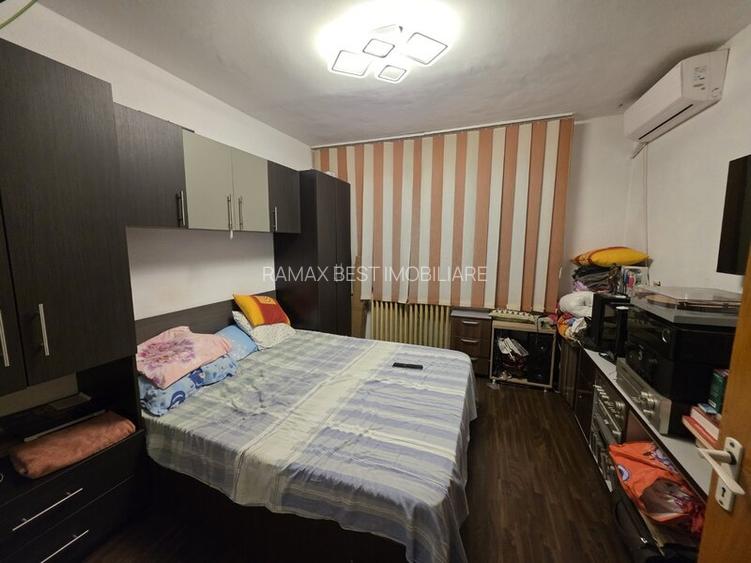 Theodor Pallady, 5 minute metrou 1 Decembrie 1918, pe strada Becatei - 9