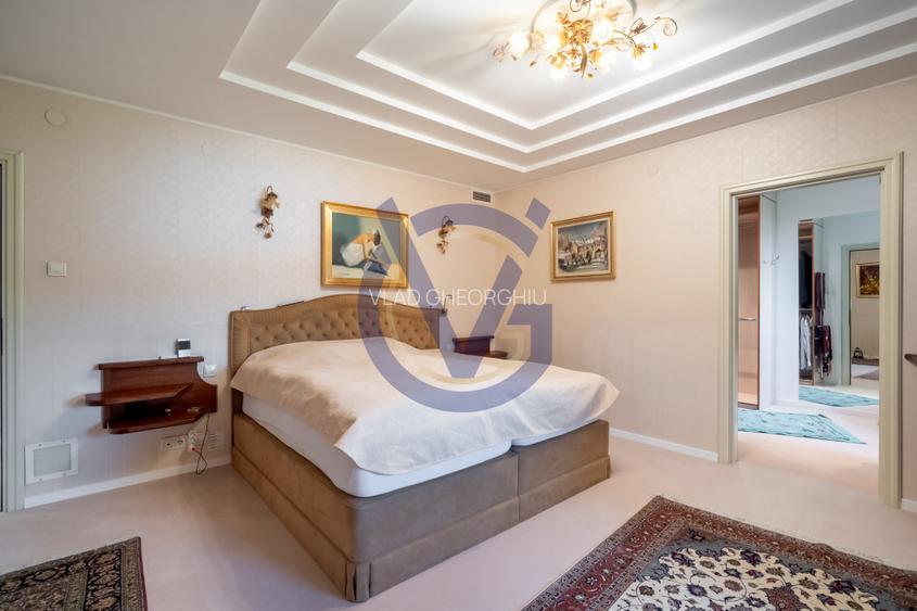 Domeniu 4168 mp. la Lac, cu Parc si Vila Grandioasa, in S1 Bucuresti-COMISION 0% - 44