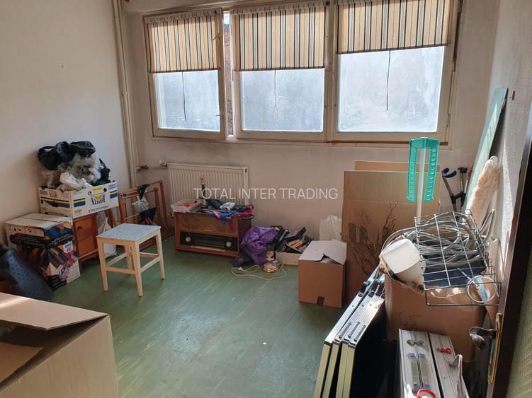 Vanzare-2 camere-1/4-decomandat-Dr Taberei 34-liber-de renovat-95000E - 5