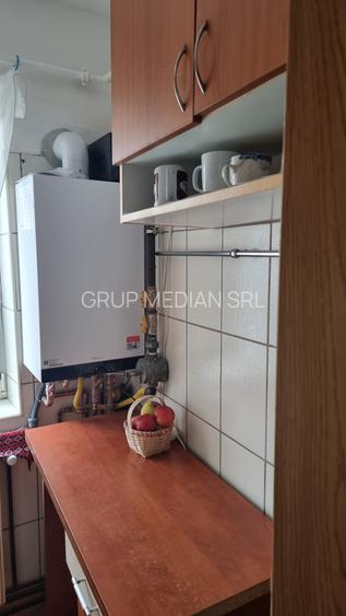 Apart. 4 cam, etaj 10, zona Ostroveni, mobilat, utilat, cu centrala proprie - 11