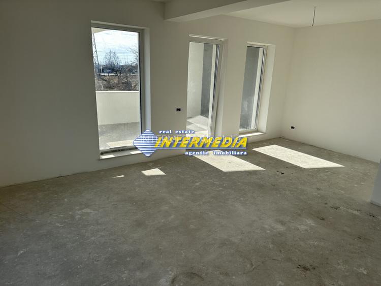 Casa noua in Cetate 4 camere teren 340 mp finisata 90 % - 12