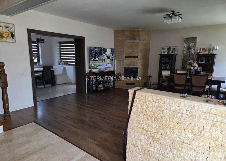 Casa 3 camere P+1 CETATE Alba Micesti Terasa 500 mp. Teren Asfalt Utilitati - 6