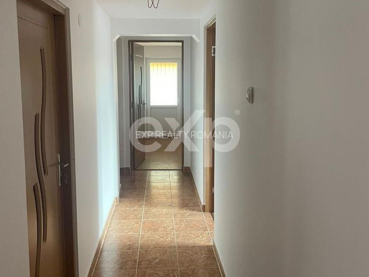 Casă / Vilă cu 6 camere de vânzare Leontinesti - Bacau - 6