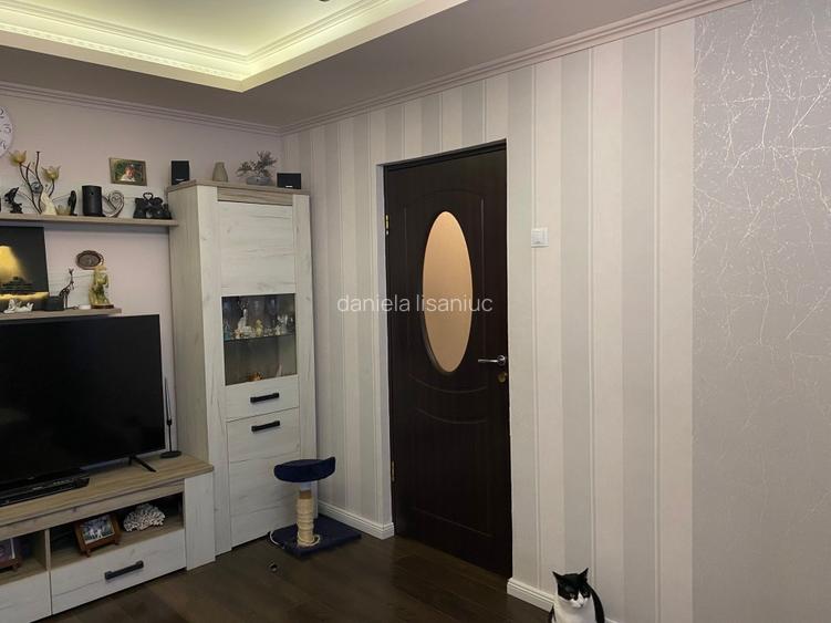 APARTAMENT DE VANZARE 3 CAMERE  - 2